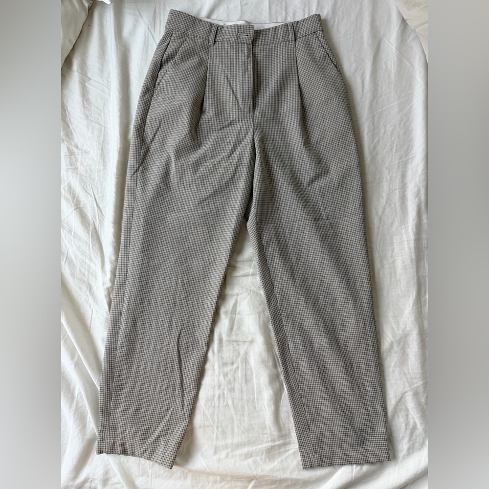 ARITZIA Little Moon gray checkered trousers